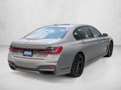 2022 BMW 740i xDrive Sedan