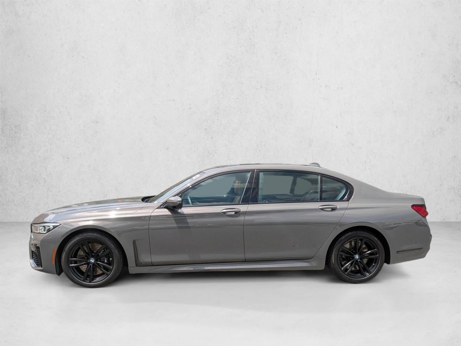 2022 BMW 740i xDrive Sedan