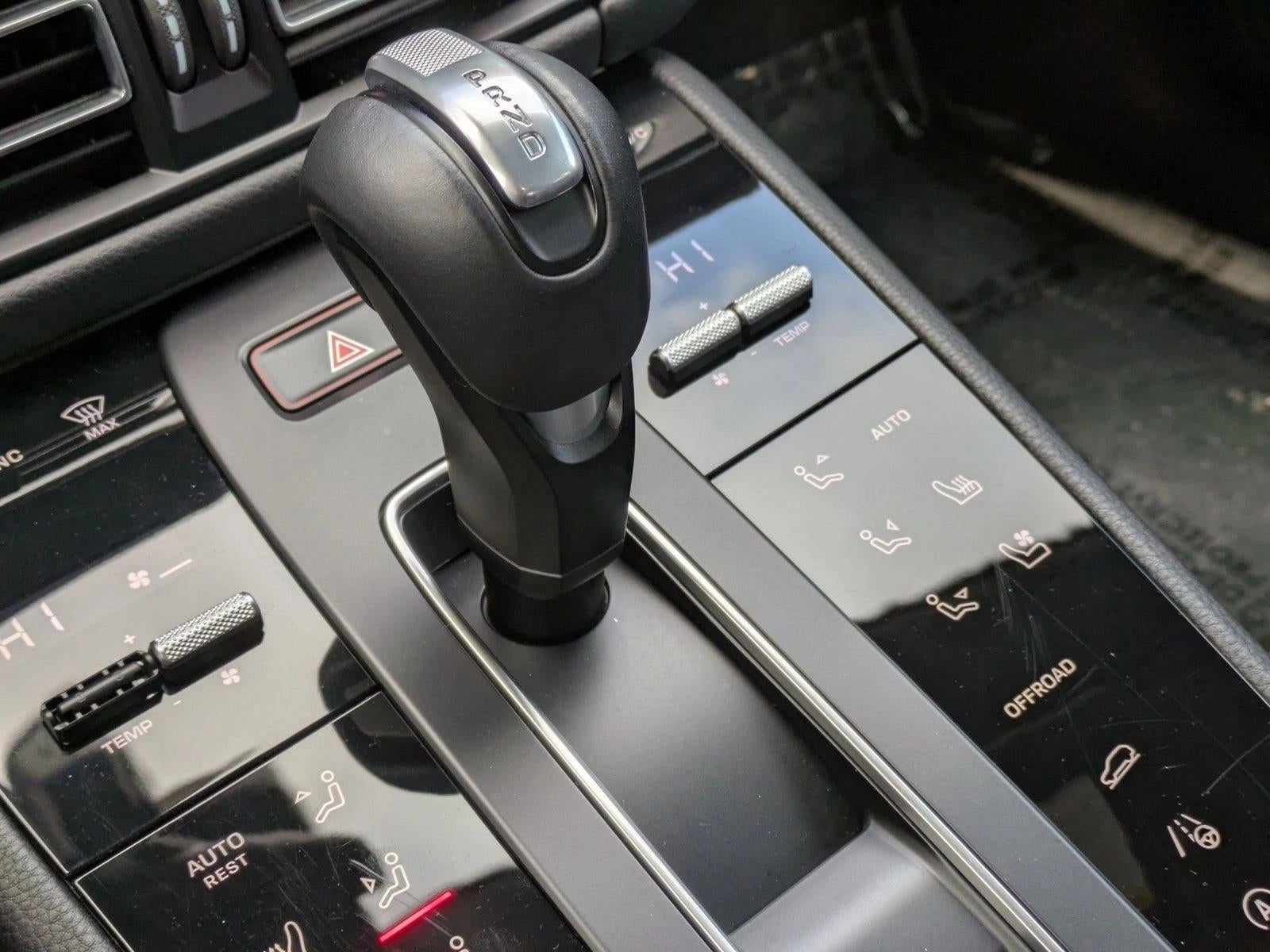 2024 Porsche Macan AWD