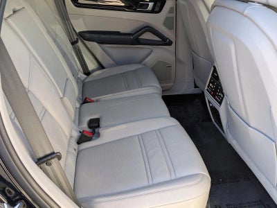 2022 Porsche Cayenne AWD