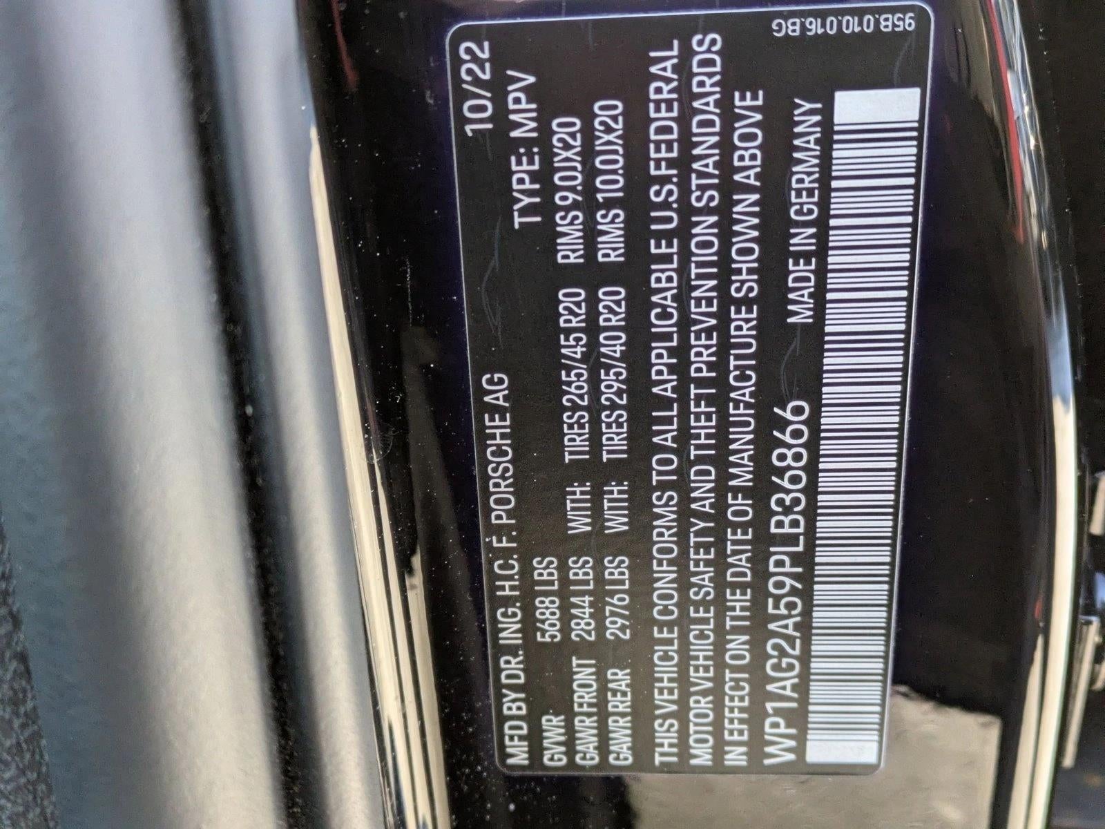 2023 Porsche Macan S AWD