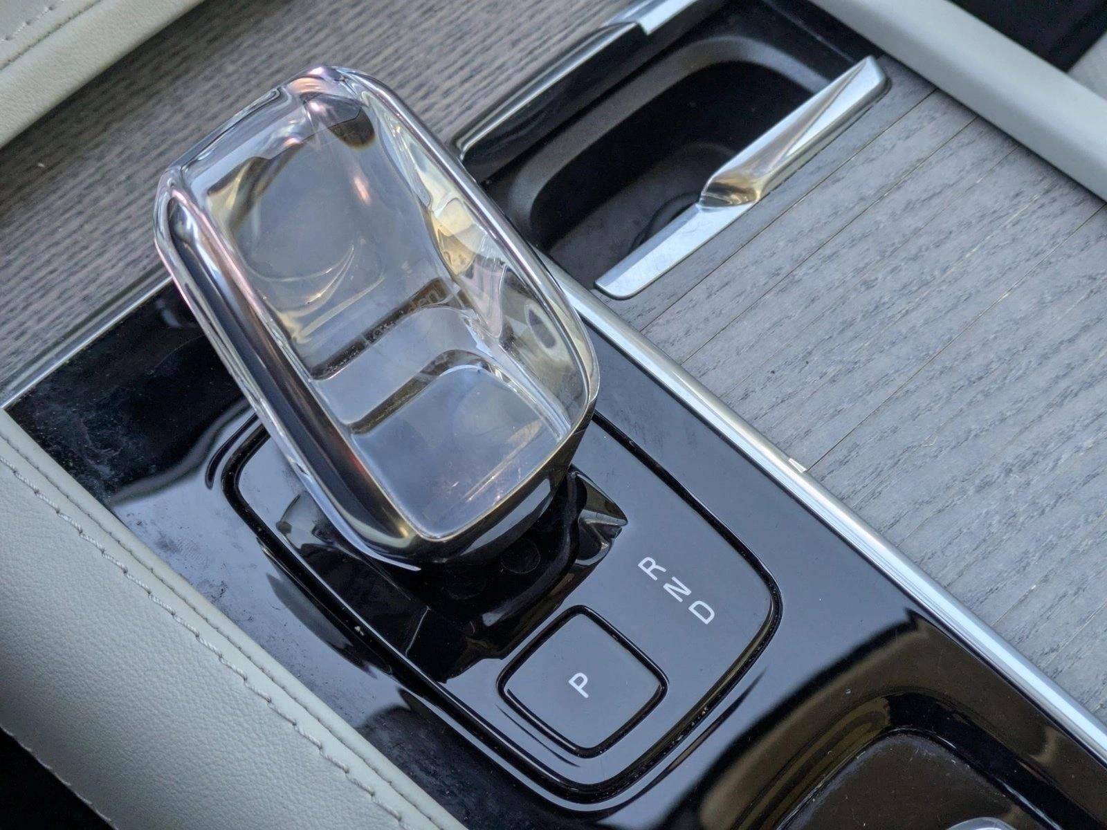 2024 Volvo XC90 B6 AWD Ultimate Bright Theme 7P