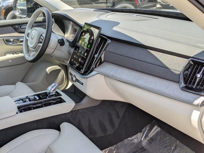 2026 Volvo XC90 B6 AWD Ultra Dark Theme 7-Seater