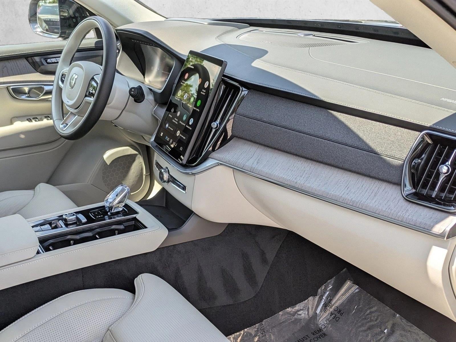 2026 Volvo XC90 B6 AWD Ultra Dark Theme 7-Seater