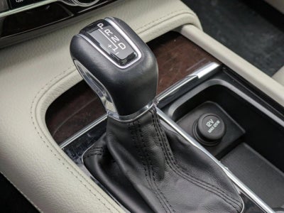 2019 Volvo XC90 T6 AWD Momentum