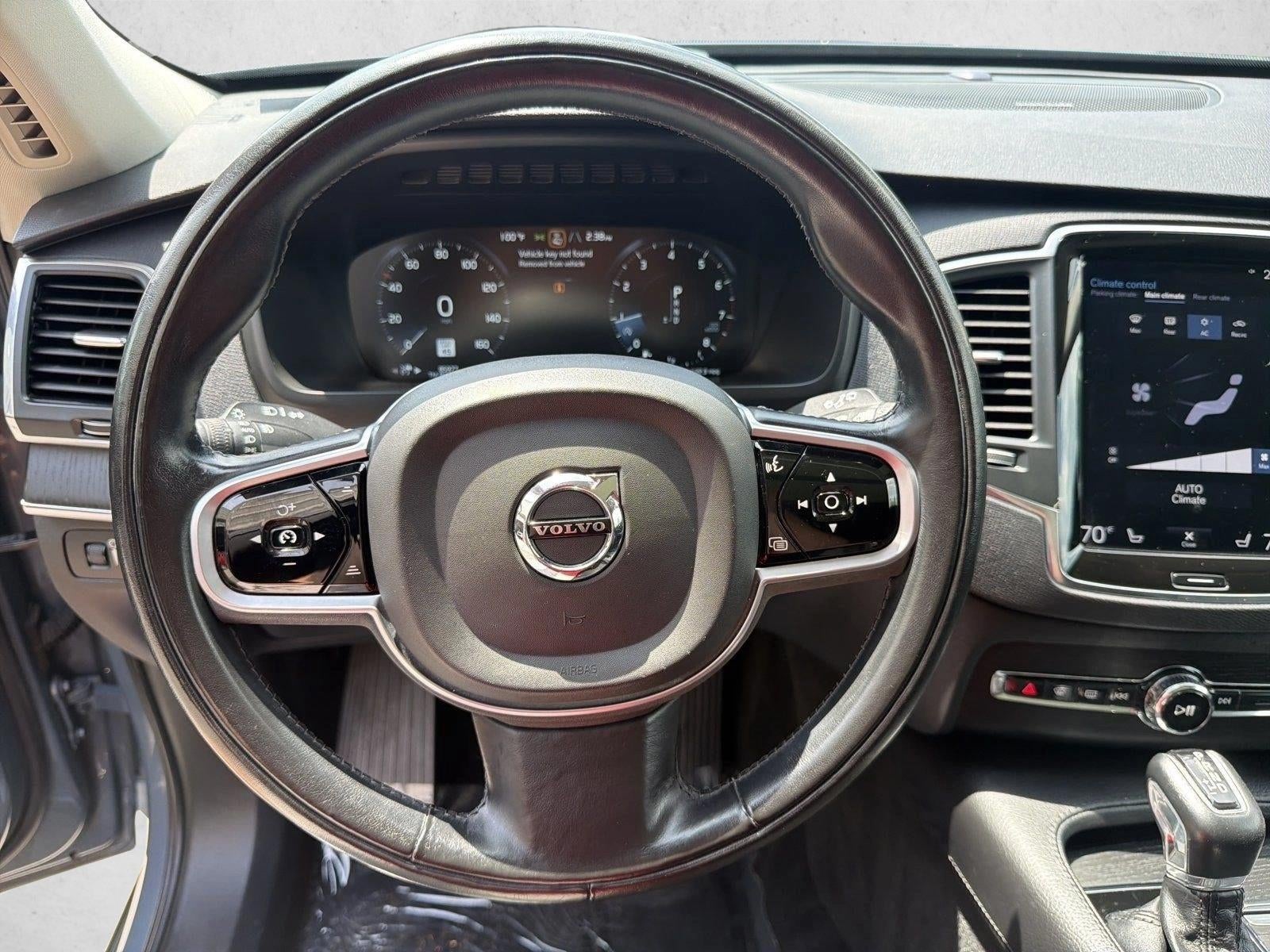 2020 Volvo XC90 T6 AWD Momentum 7 Passenger