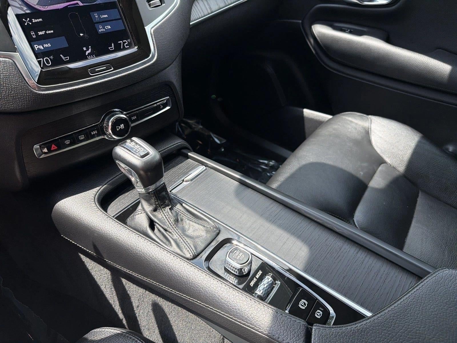 2020 Volvo XC90 T6 AWD Momentum 7 Passenger