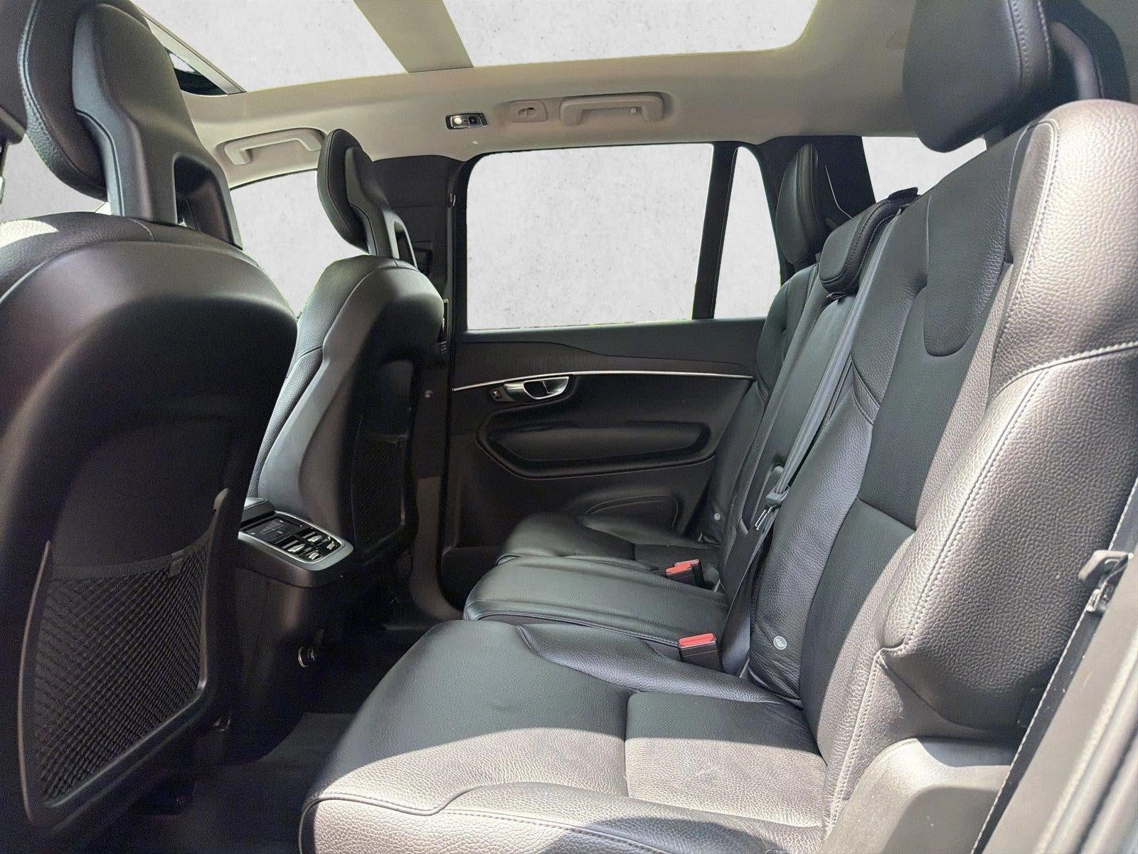 2020 Volvo XC90 T6 AWD Momentum 7 Passenger