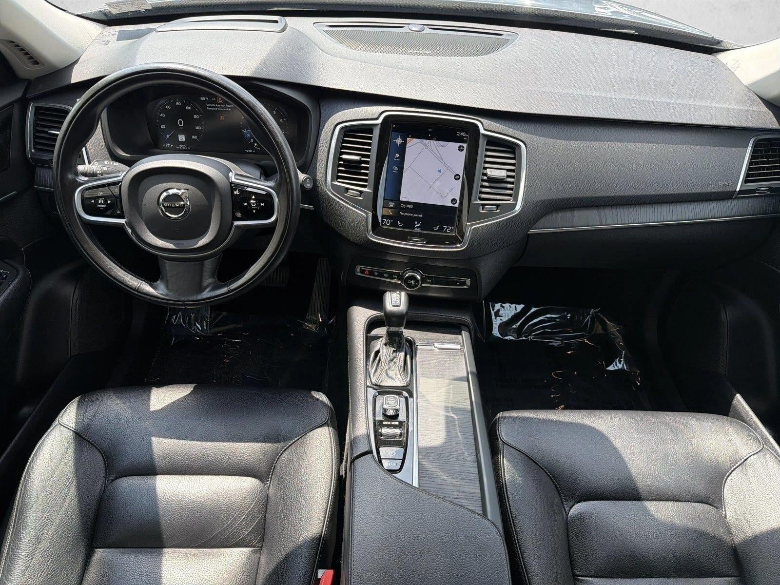 2020 Volvo XC90 T6 AWD Momentum 7 Passenger