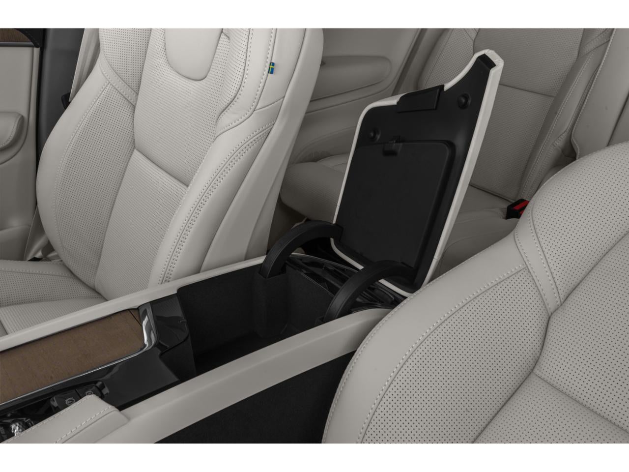 2021 Volvo XC90 Recharge T8 eAWD PHEV Inscription Expression 7P