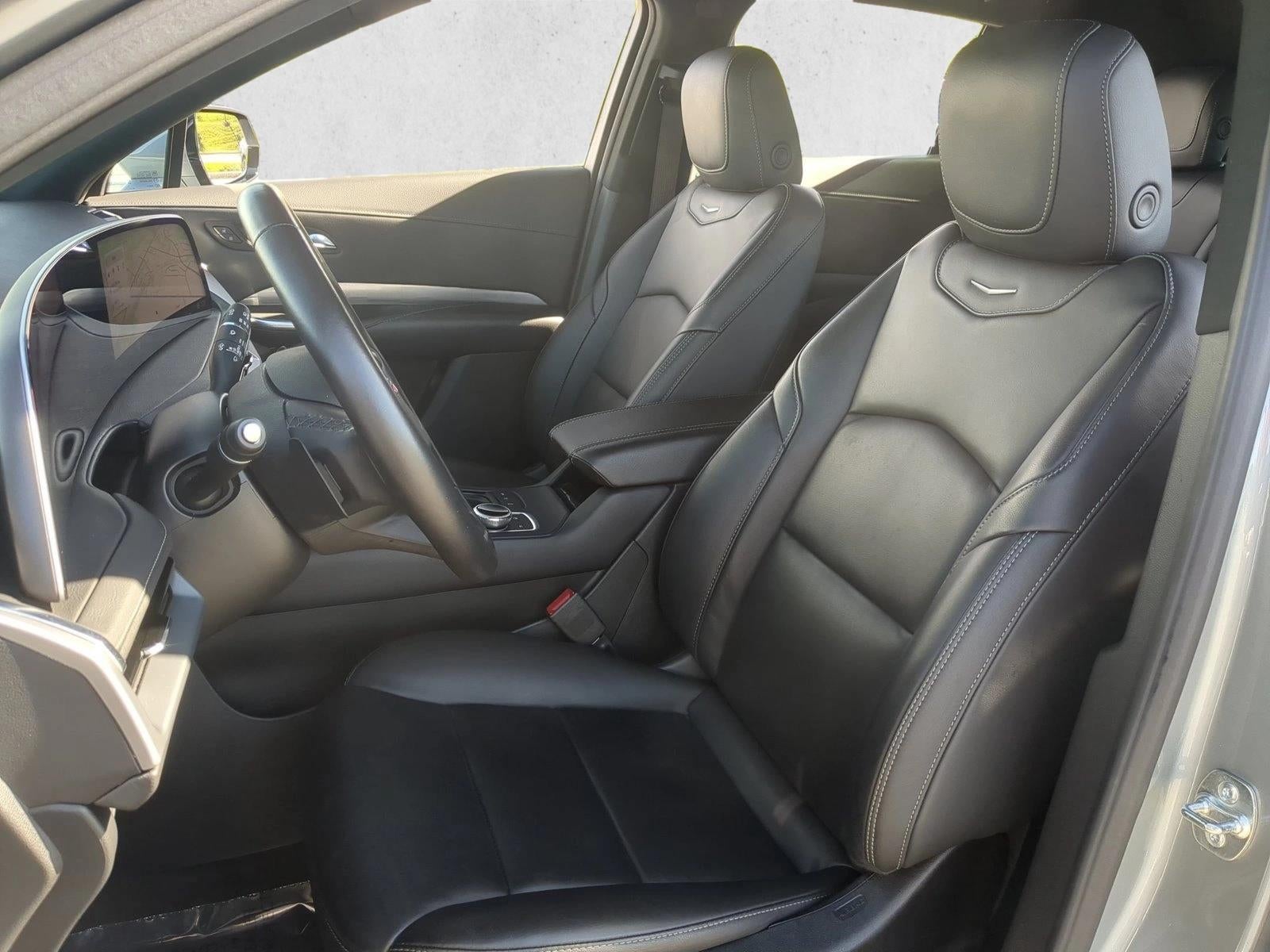 2025 Cadillac XT4 FWD 4dr Premium Luxury