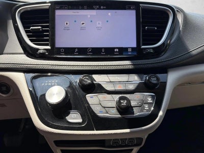2023 Chrysler Pacifica Hybrid Touring L FWD