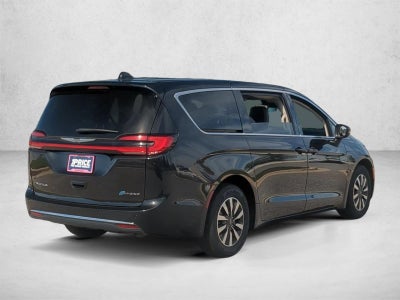 2023 Chrysler Pacifica Hybrid Touring L FWD