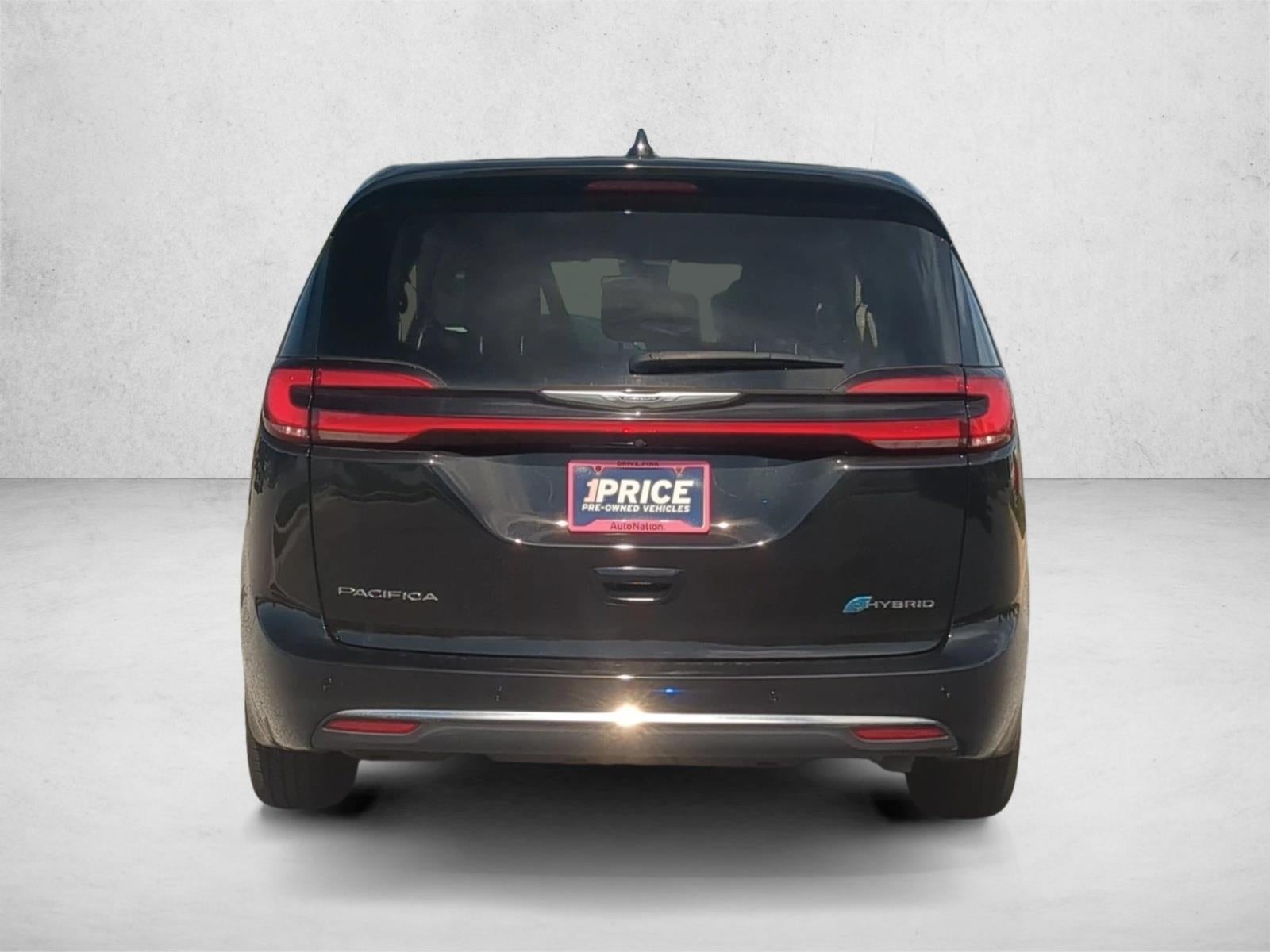 2023 Chrysler Pacifica Hybrid Touring L FWD
