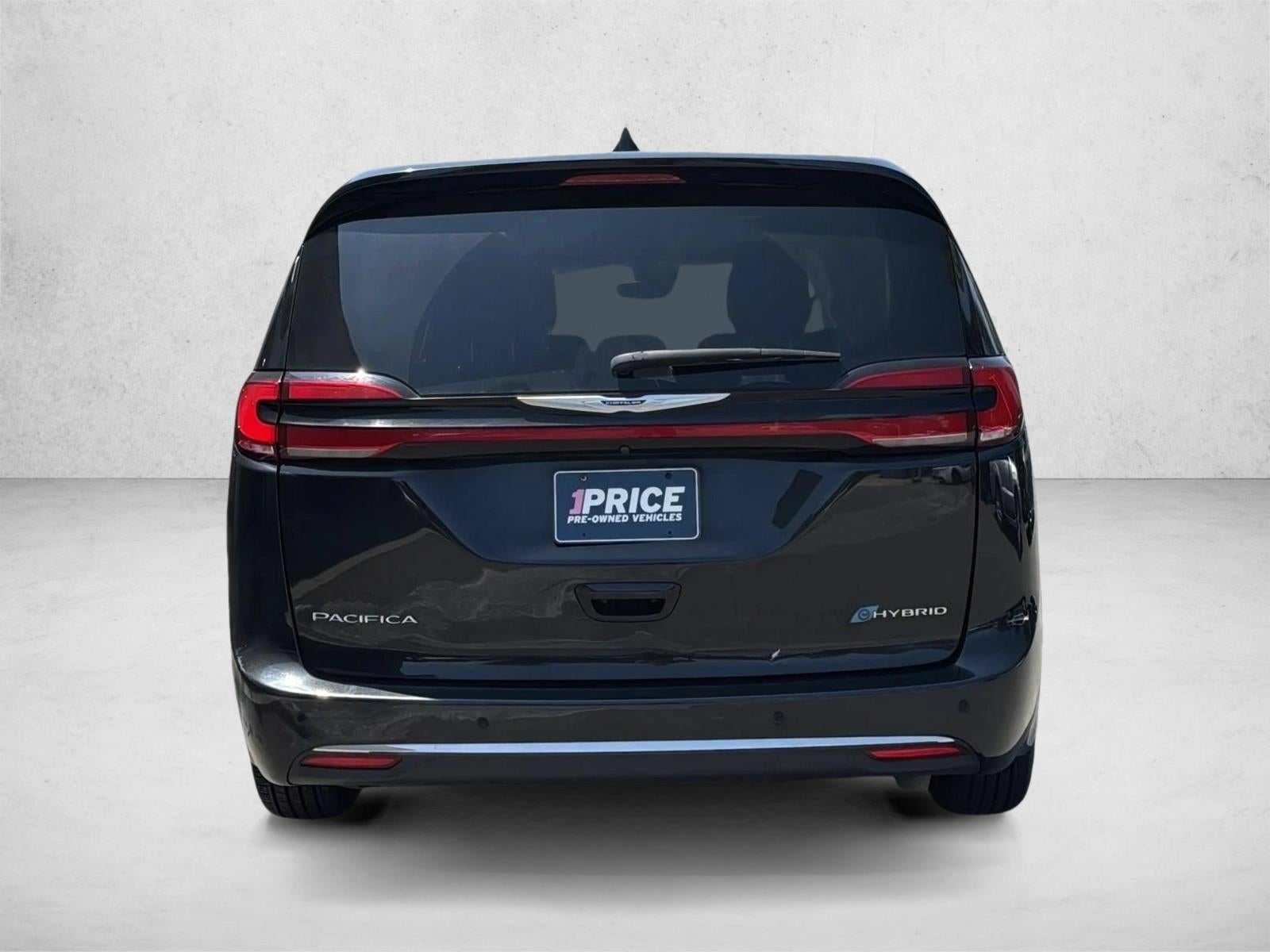 2023 Chrysler Pacifica Hybrid Touring L FWD