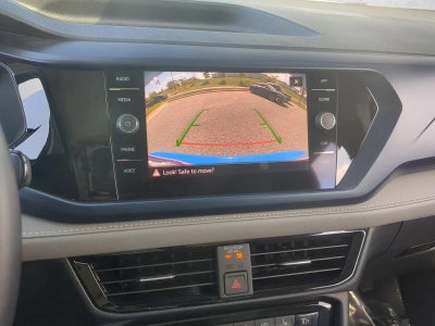 2024 Volkswagen Taos SE 4MOTION