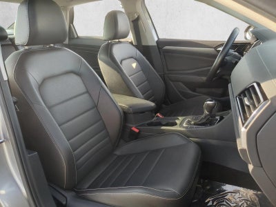 2024 Volkswagen Jetta SE Auto