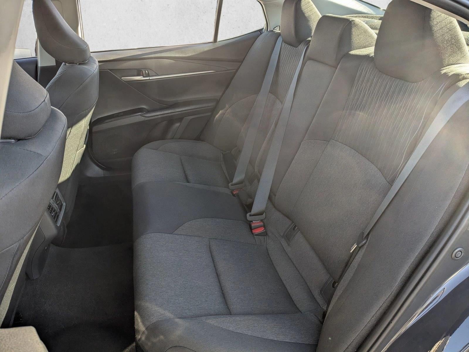 2025 Toyota Camry LE (SE)