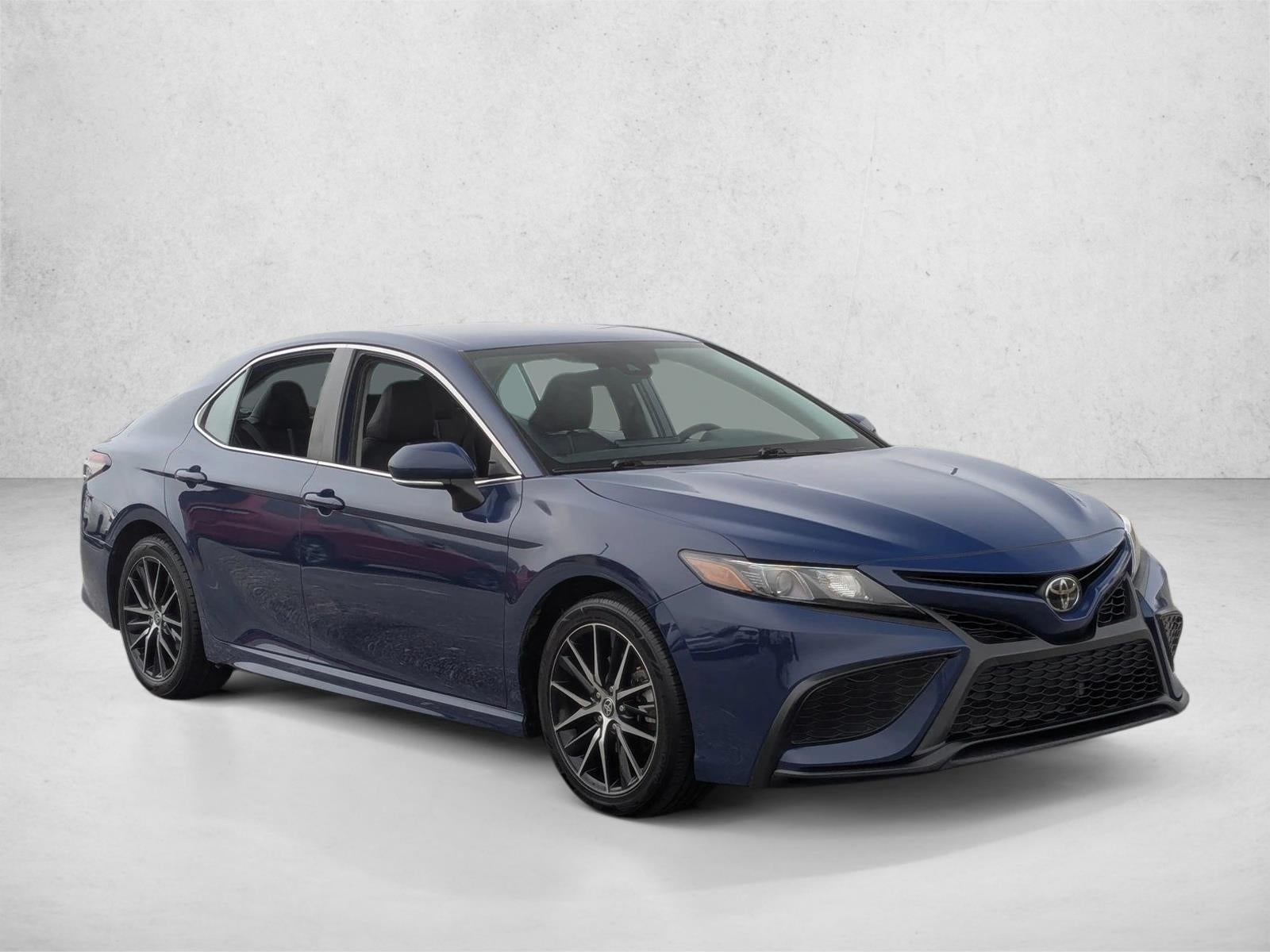 2024 Toyota Camry SE Auto (SE)