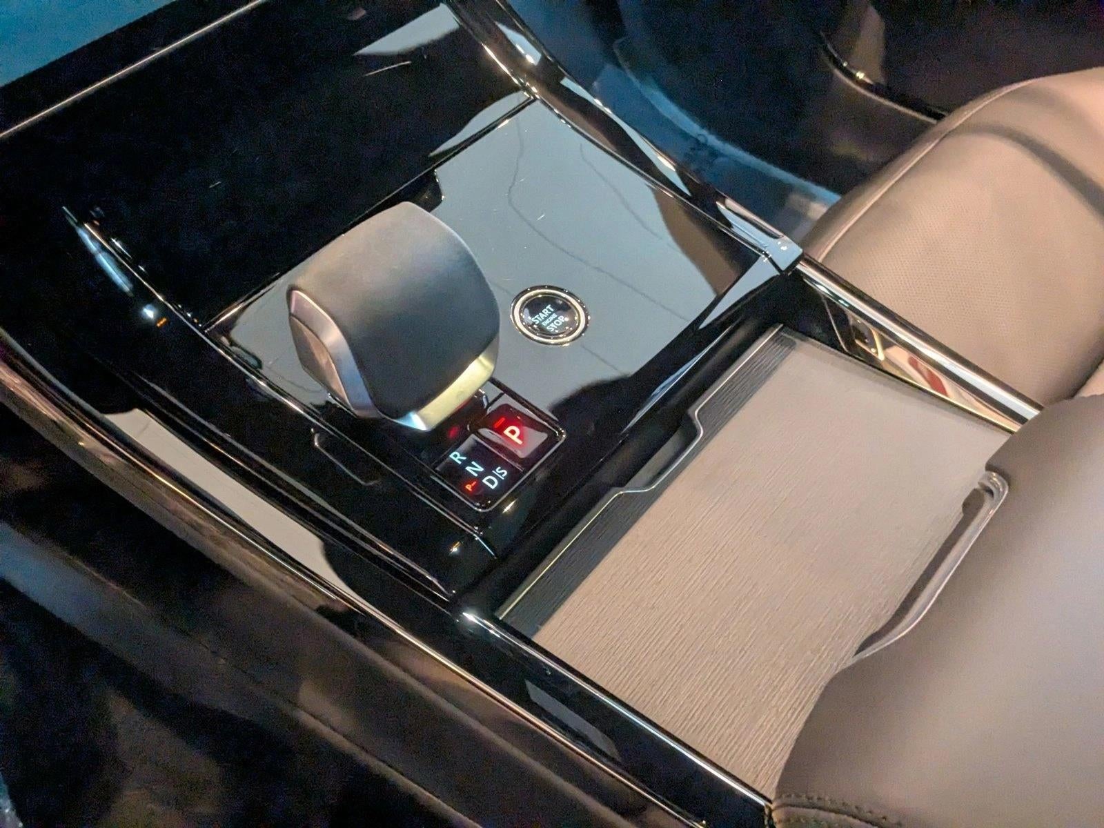 2025 Land Rover Range Rover Sport P360 SE