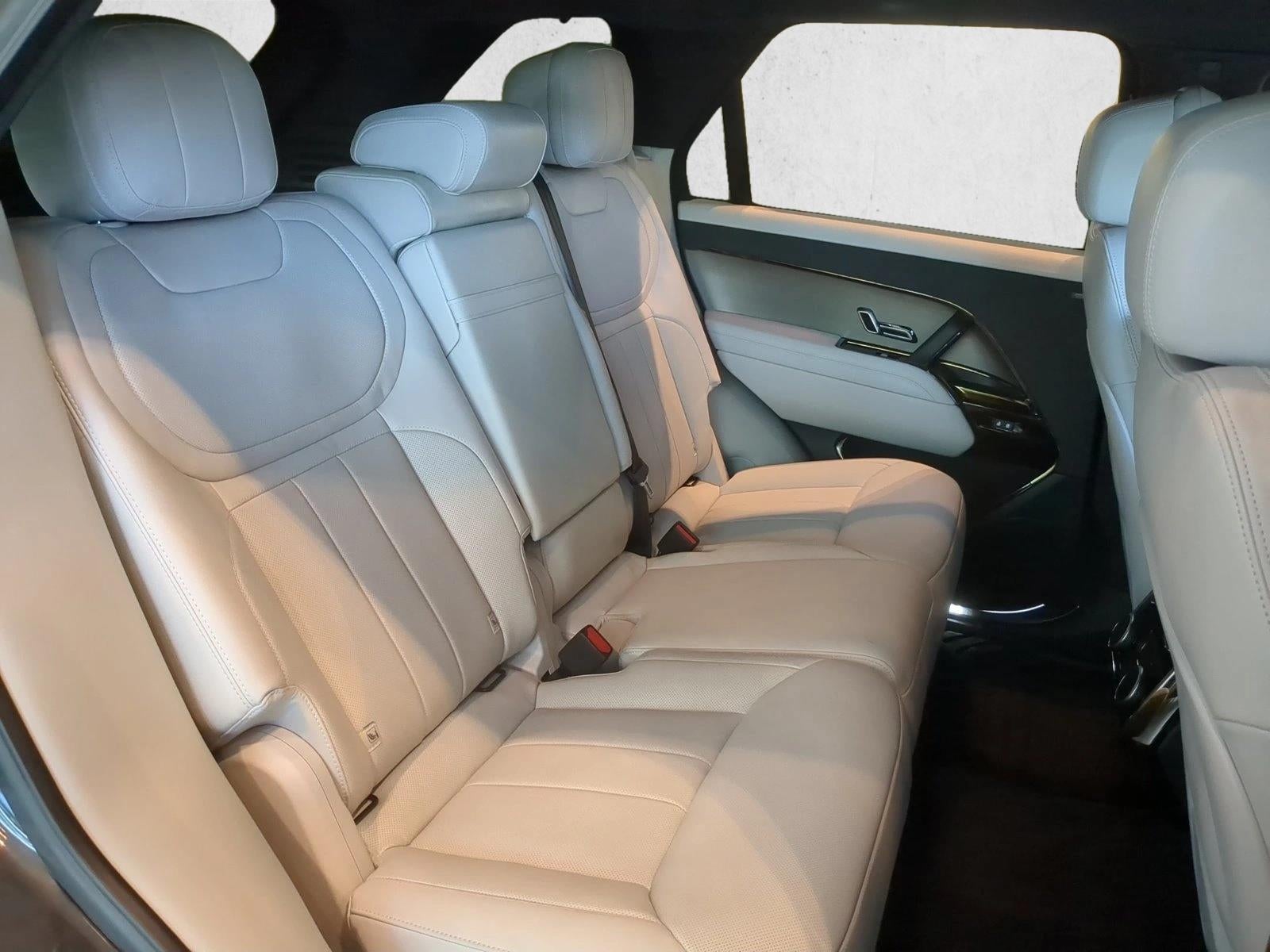 2026 Land Rover Range Rover Sport P360 SE