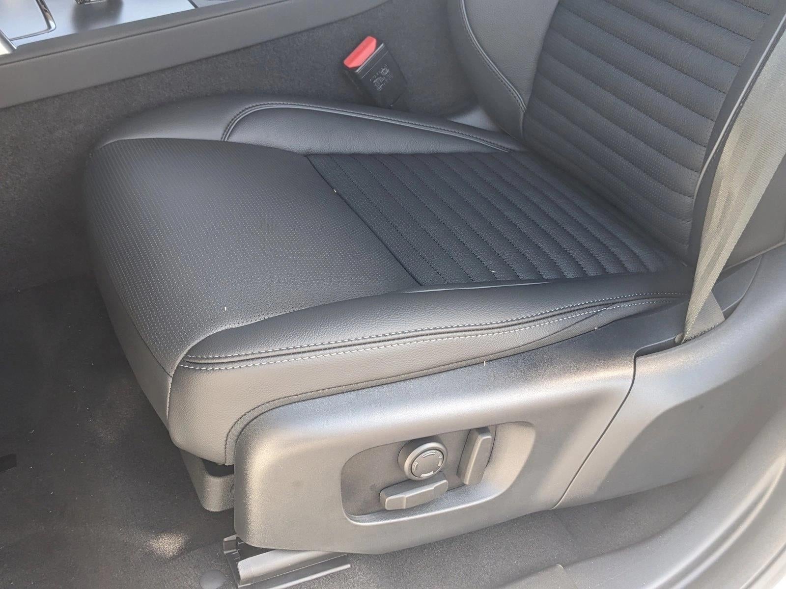 2025 Land Rover Discovery Sport Dynamic SE 4WD