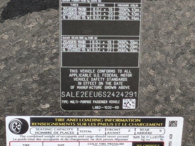 2025 Land Rover Defender 110 P400 X-Dynamic SE