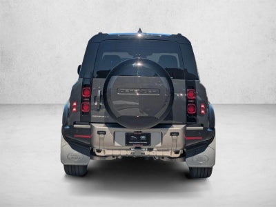 2025 Land Rover Defender 110 P400 X-Dynamic SE