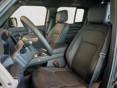 2026 Land Rover Defender 130 P400 X-Dynamic SE