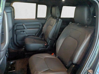 2026 Land Rover Defender 130 P400 X-Dynamic SE
