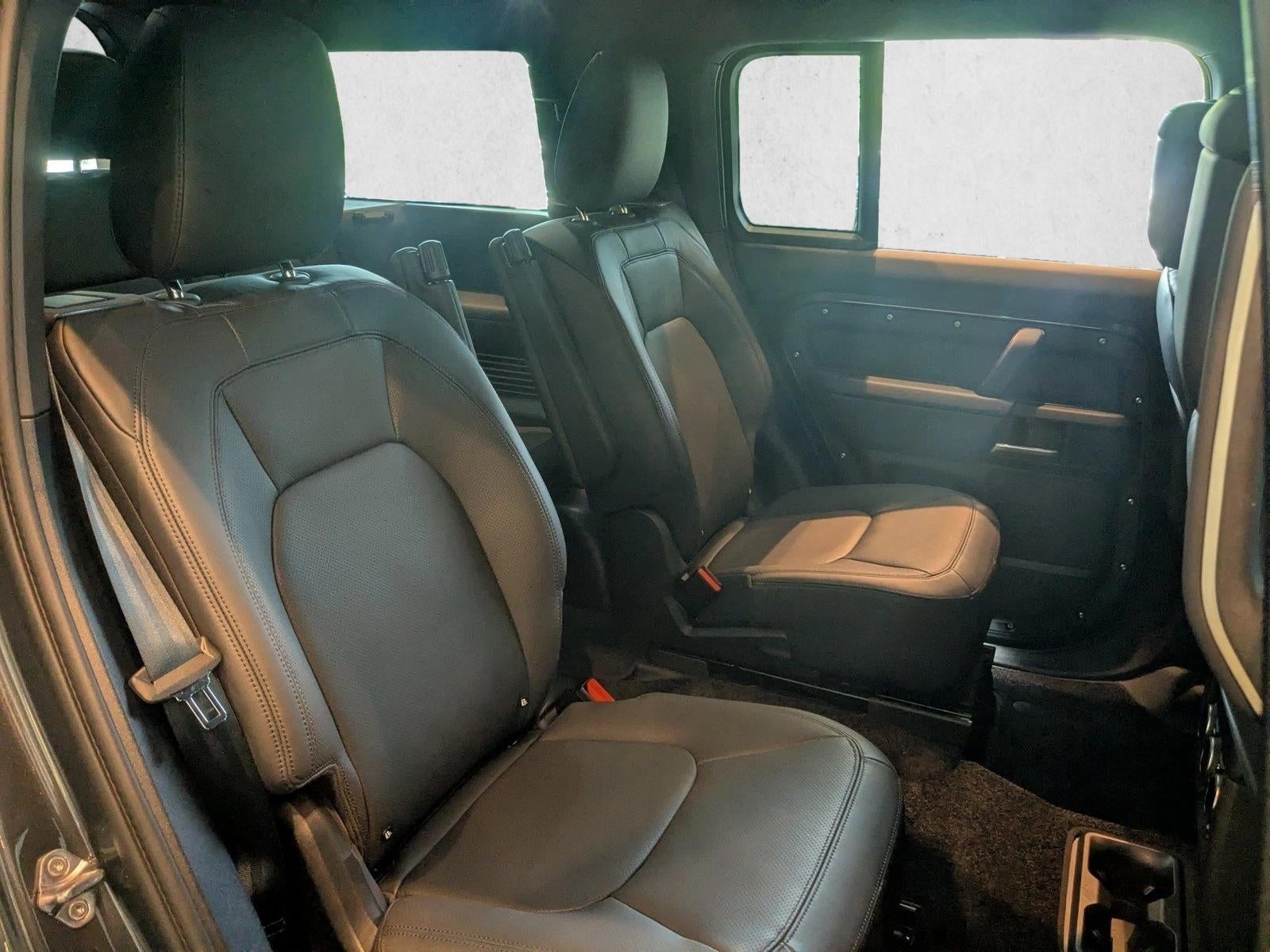 2026 Land Rover Defender 130 P400 X-Dynamic SE