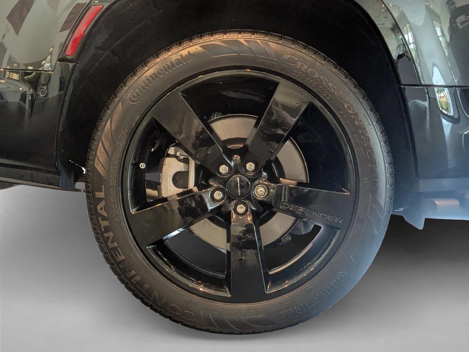 2026 Land Rover Defender 130 P400 X-Dynamic SE