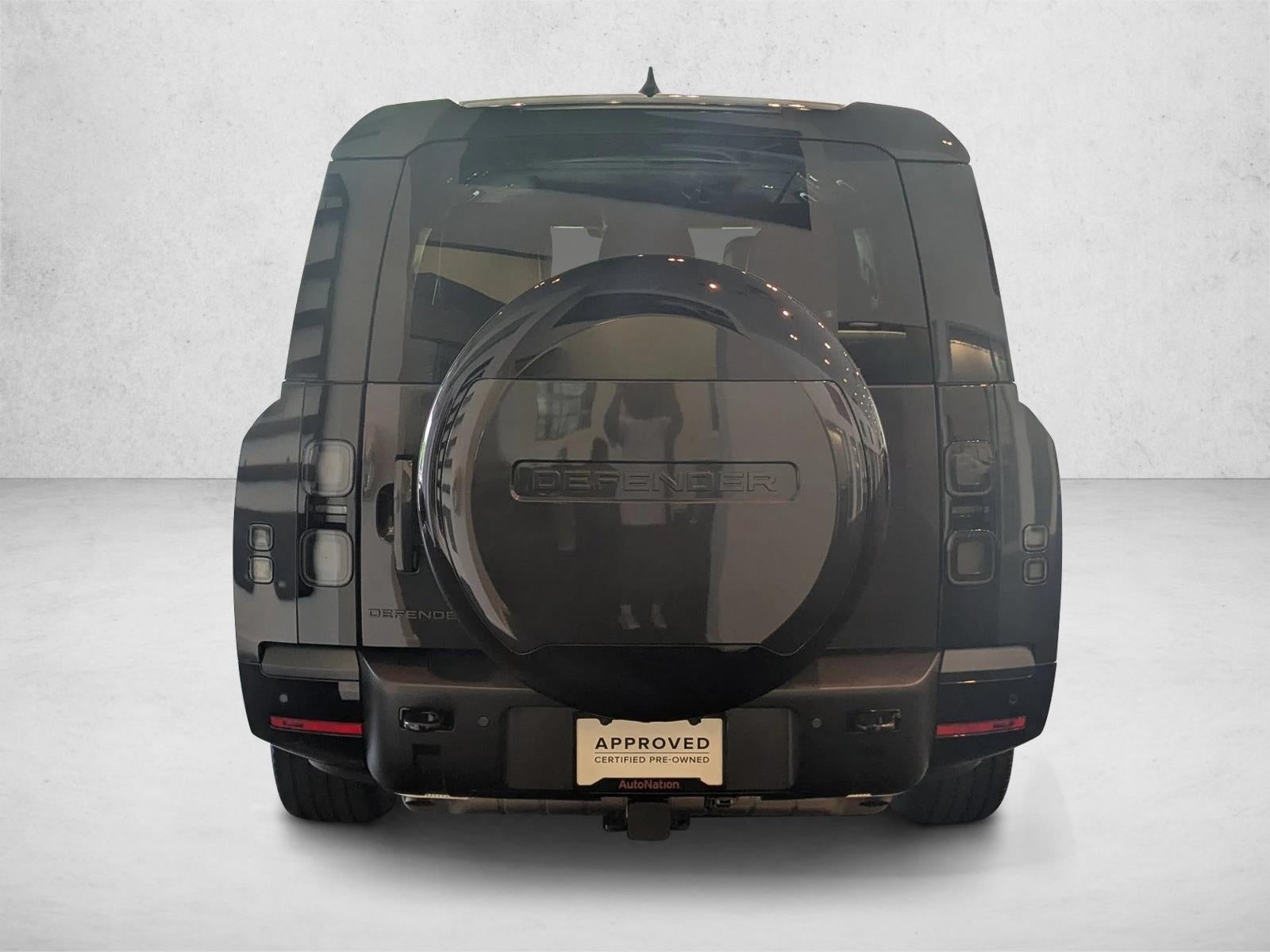 2026 Land Rover Defender 130 P400 X-Dynamic SE