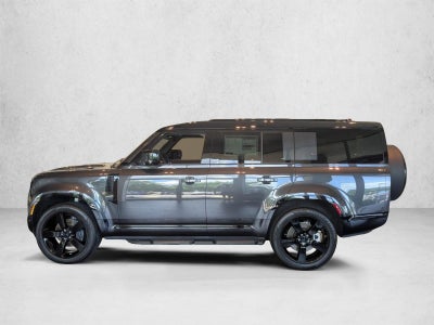 2026 Land Rover Defender 130 P400 X-Dynamic SE