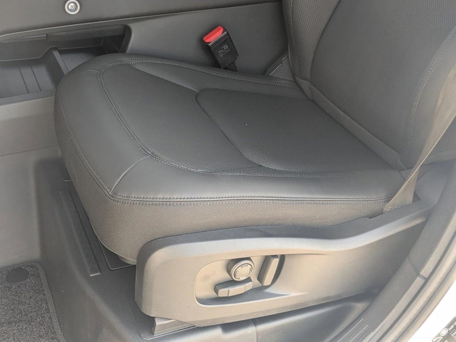 2025 Land Rover Defender 110 P300 S