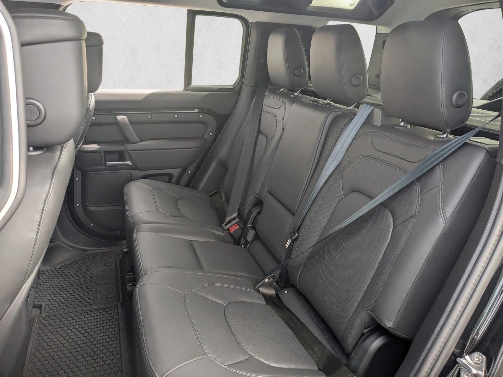 2025 Land Rover Defender 110 P300 S