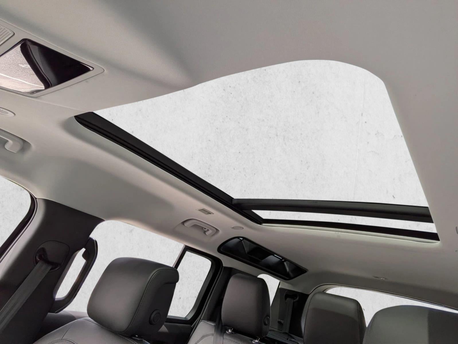 2025 Land Rover Defender 110 P300 S