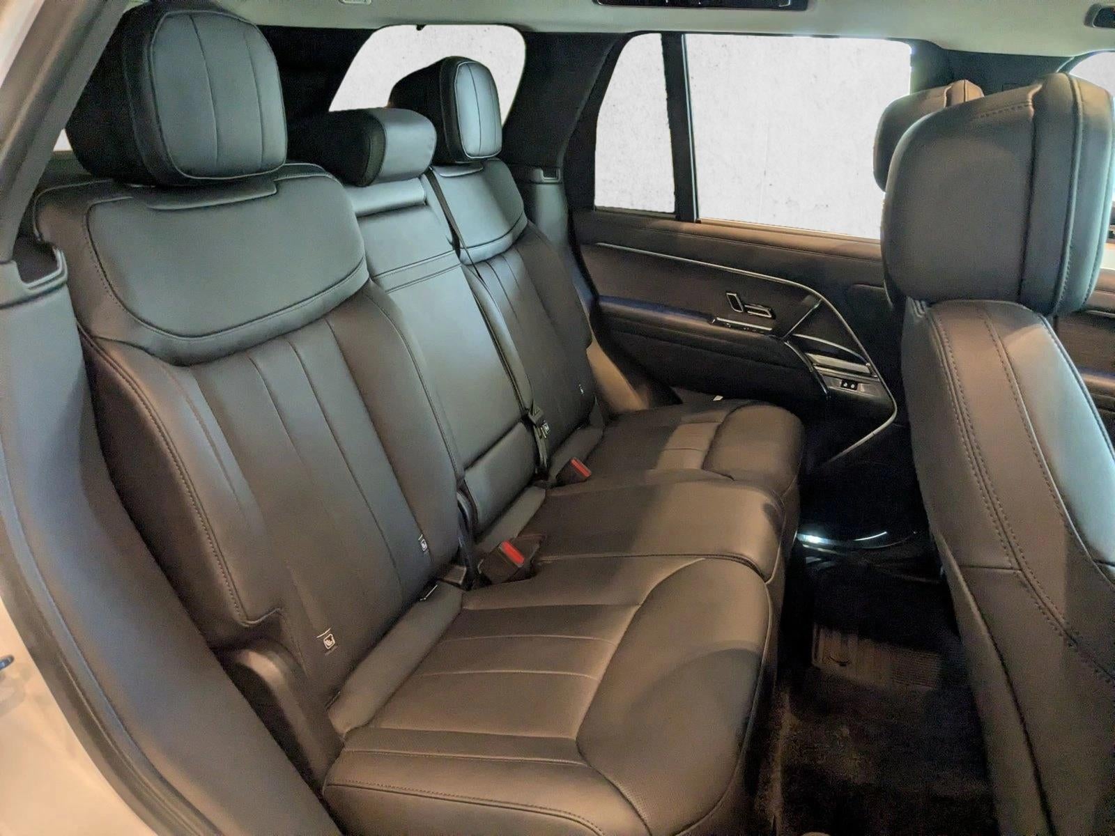 2026 Land Rover Range Rover P530 SE SWB