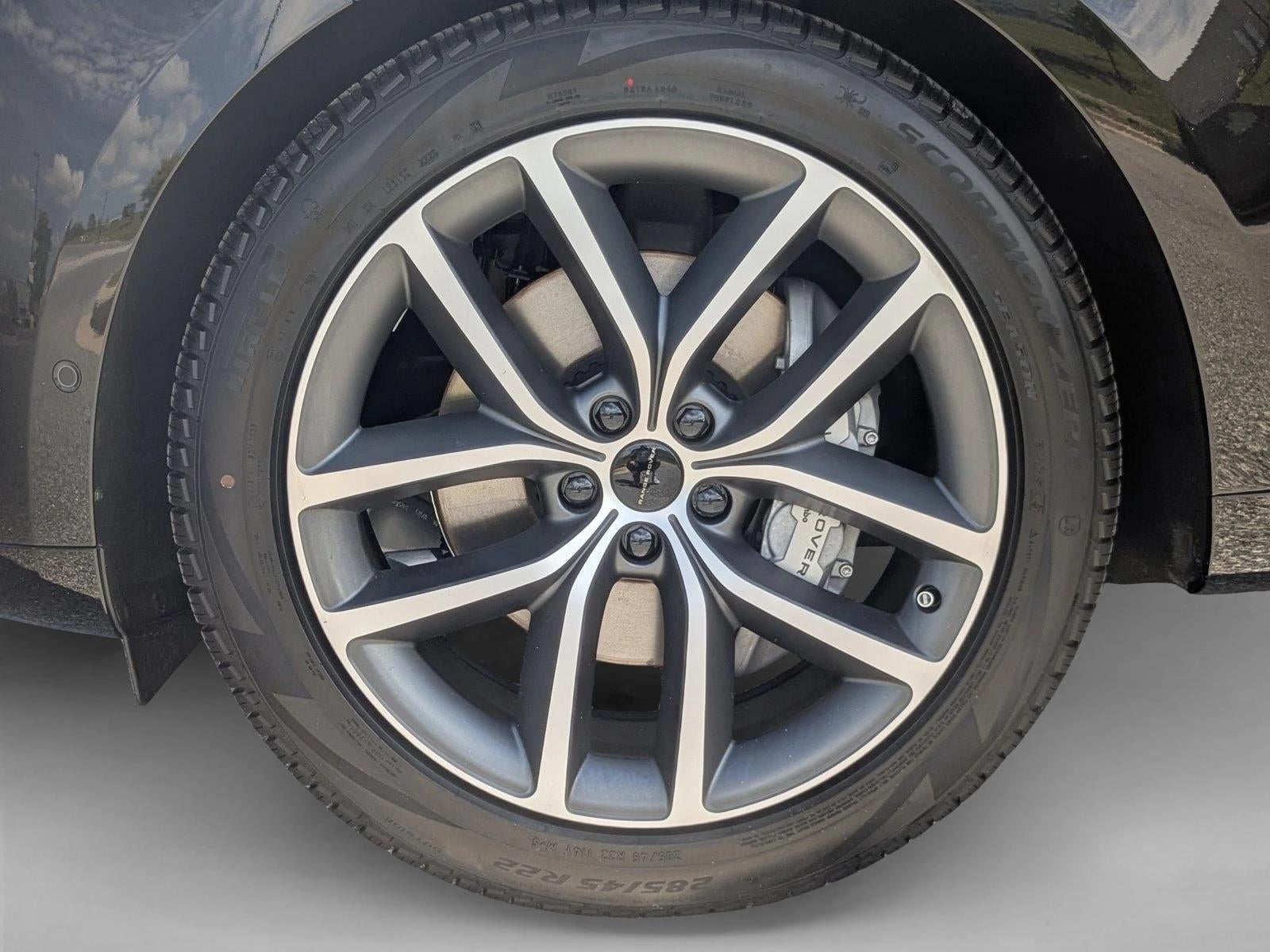 2026 Land Rover Range Rover P400 SE SWB