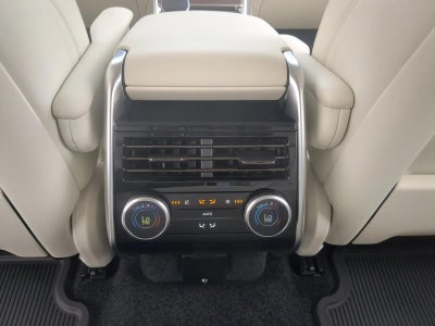 2026 Land Rover Range Rover P400 SE SWB