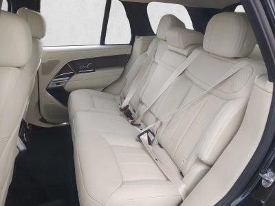 2026 Land Rover Range Rover P400 SE SWB