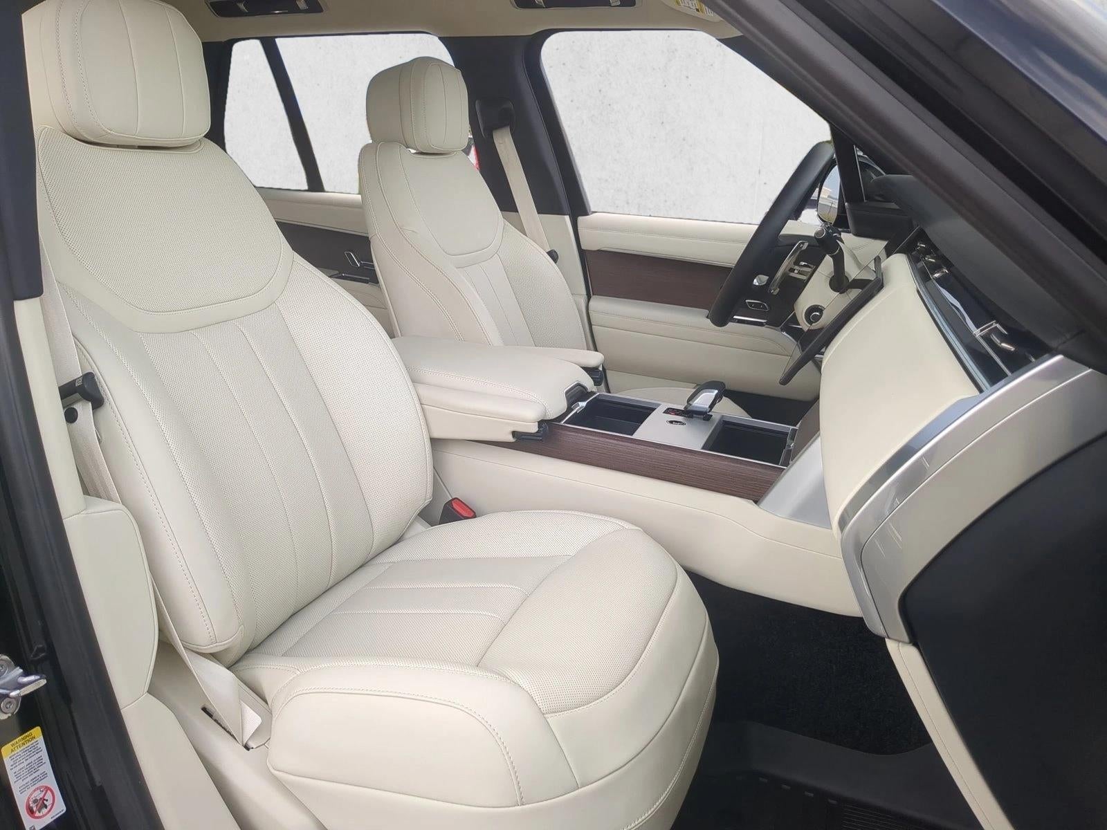 2026 Land Rover Range Rover P400 SE SWB