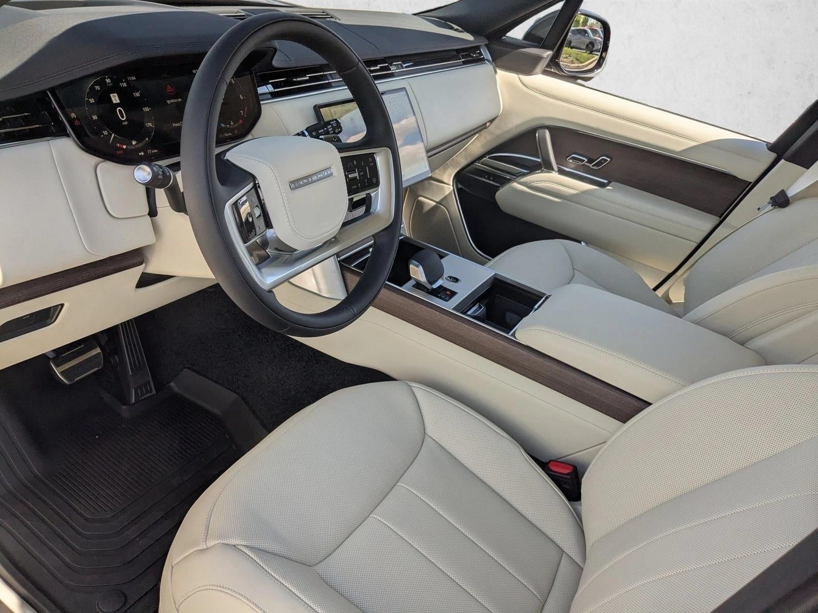 2026 Land Rover Range Rover P400 SE SWB