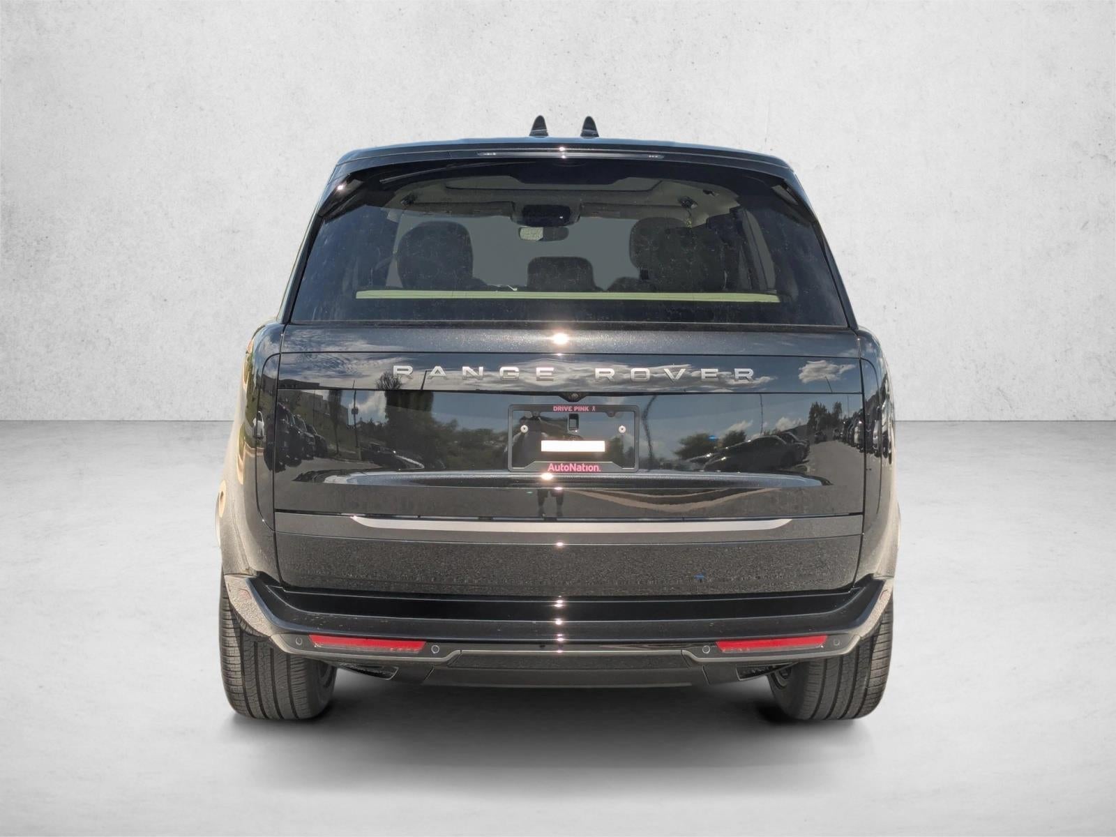2026 Land Rover Range Rover P400 SE SWB