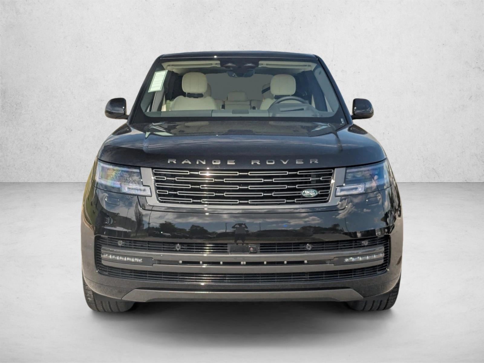 2026 Land Rover Range Rover P400 SE SWB