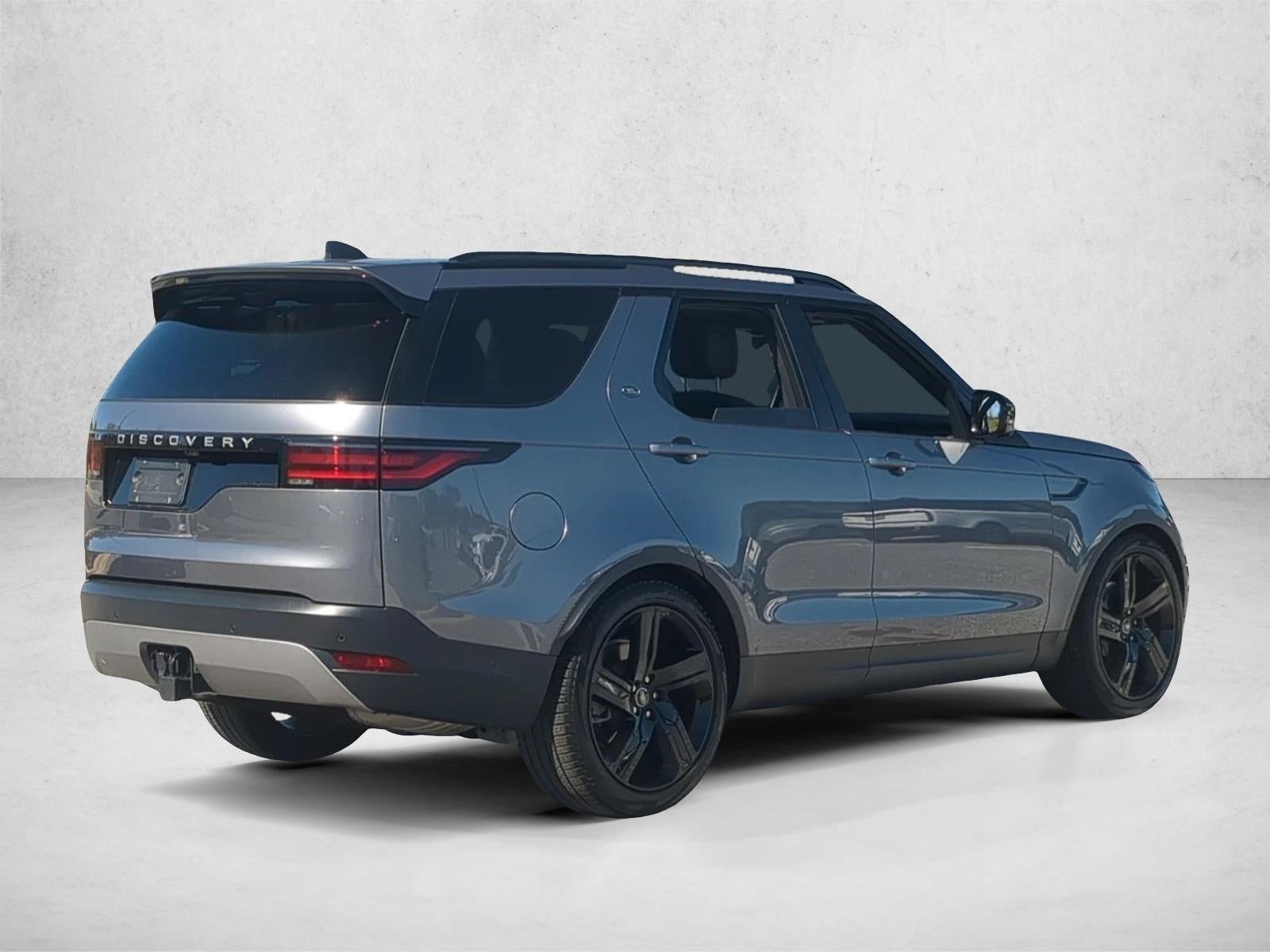 2025 Land Rover Discovery P300 S
