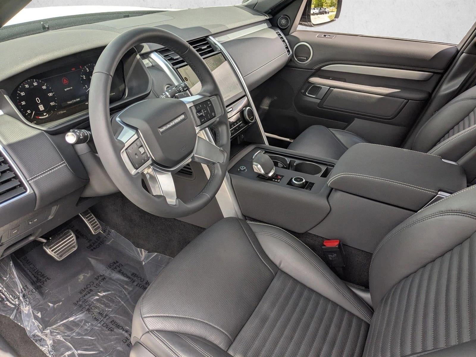 2025 Land Rover Discovery P360 Dynamic SE