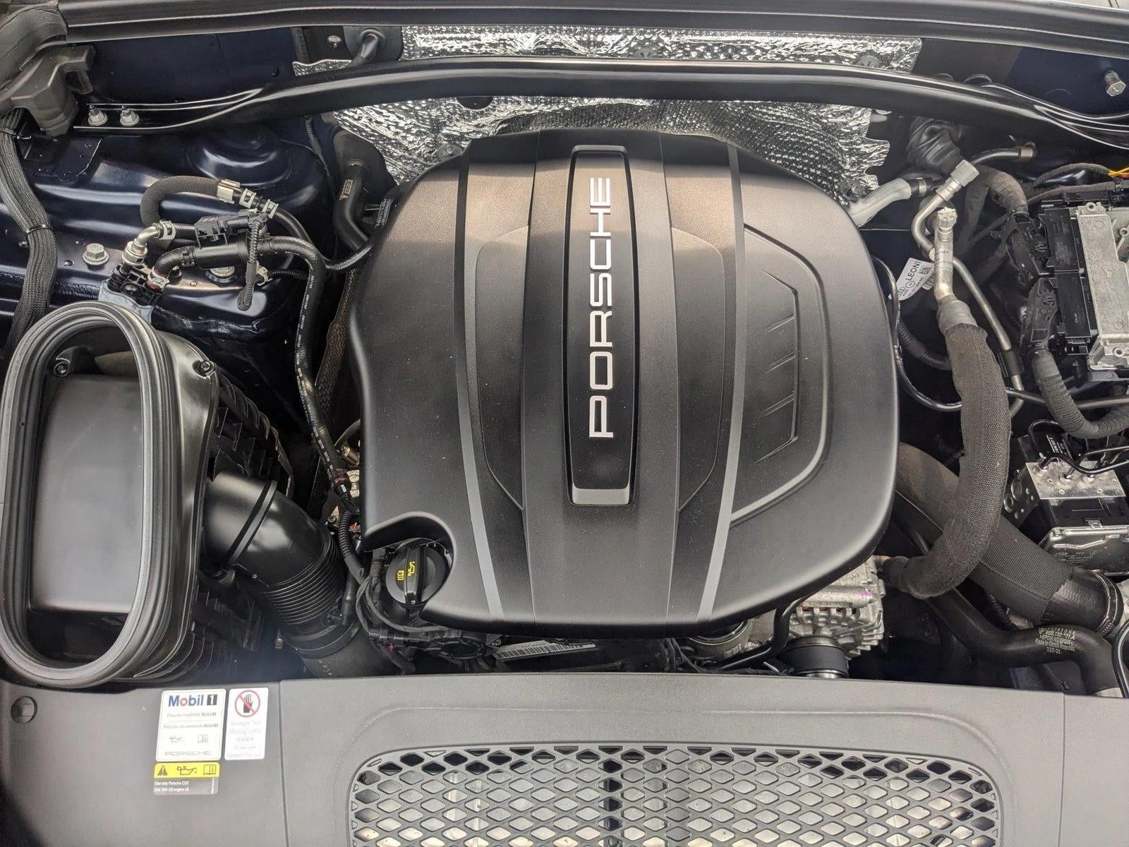 2021 Porsche Macan AWD