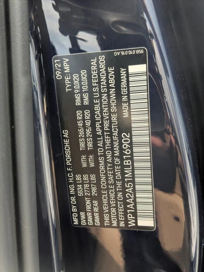 2021 Porsche Macan AWD