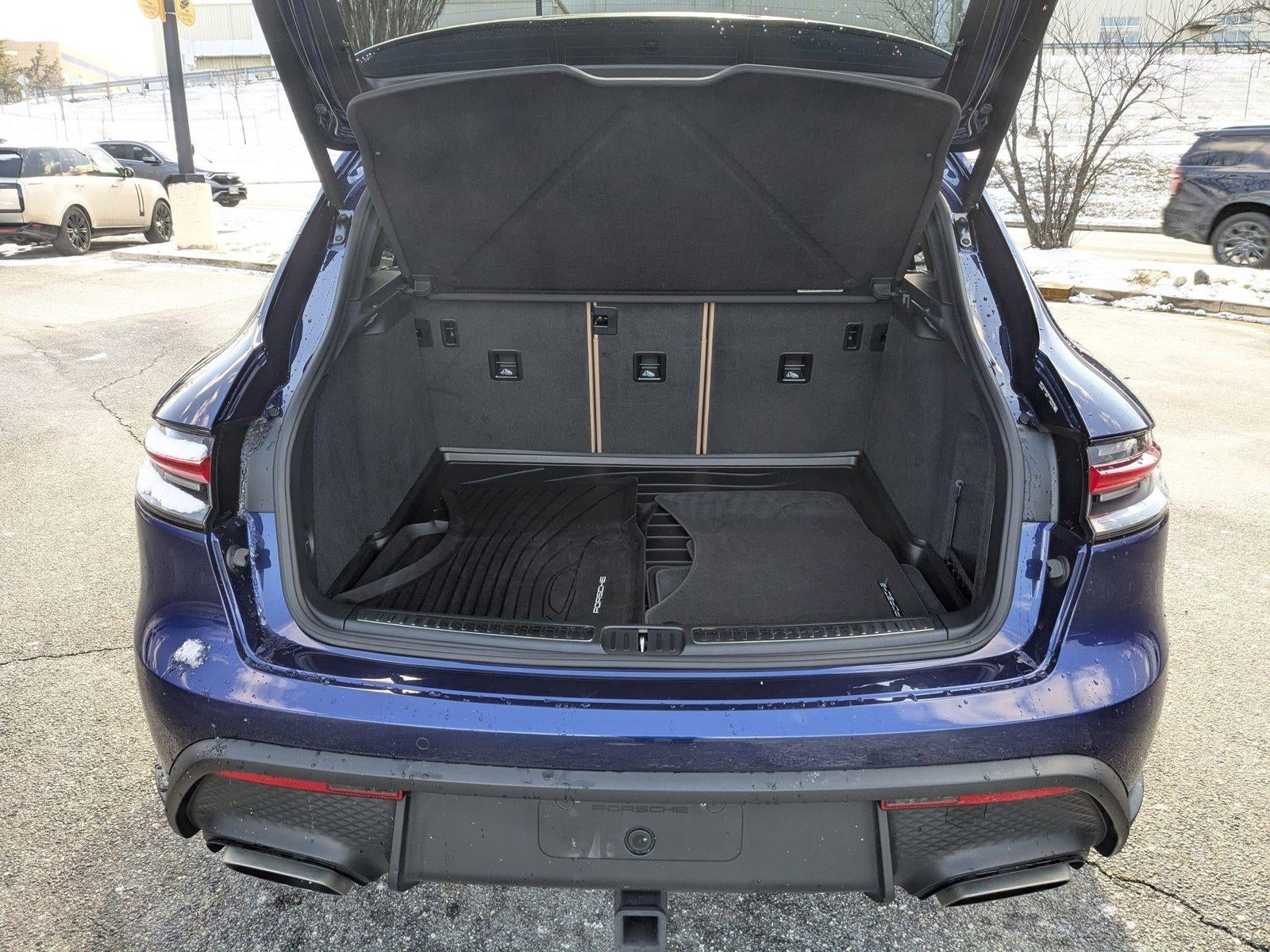 2024 Porsche Macan AWD